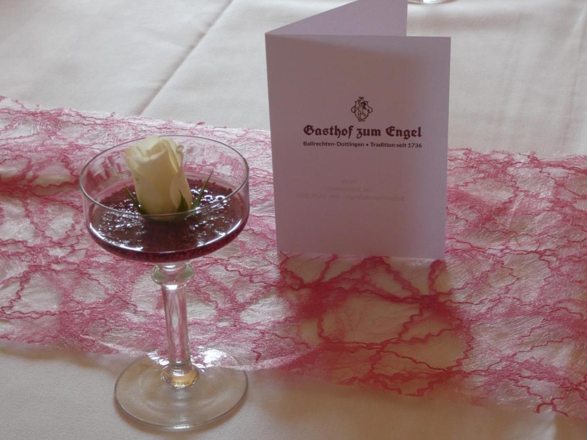Gasthof Zum Engel Ballrechten-Dottingen ภายนอก รูปภาพ